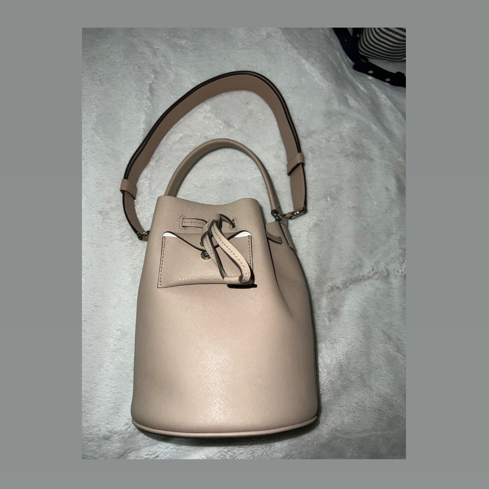 -Mark Jacob bucket bag with shoulder strap/ coin wallet - amazing conditi… - Picture 6 of 7